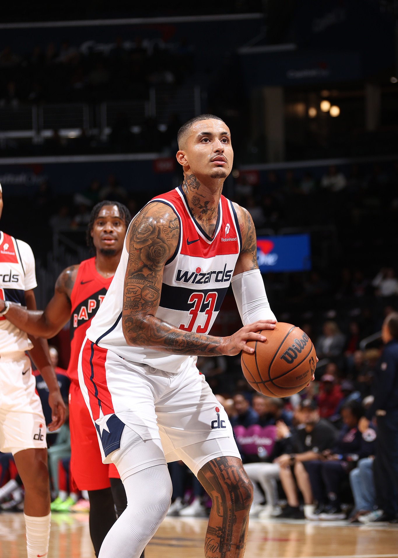 开云体育-多伦多猛龙迎德甲关键赛；集结日战术微调；气氛紧张；球探报告显示潜力的简单介绍-开云体育