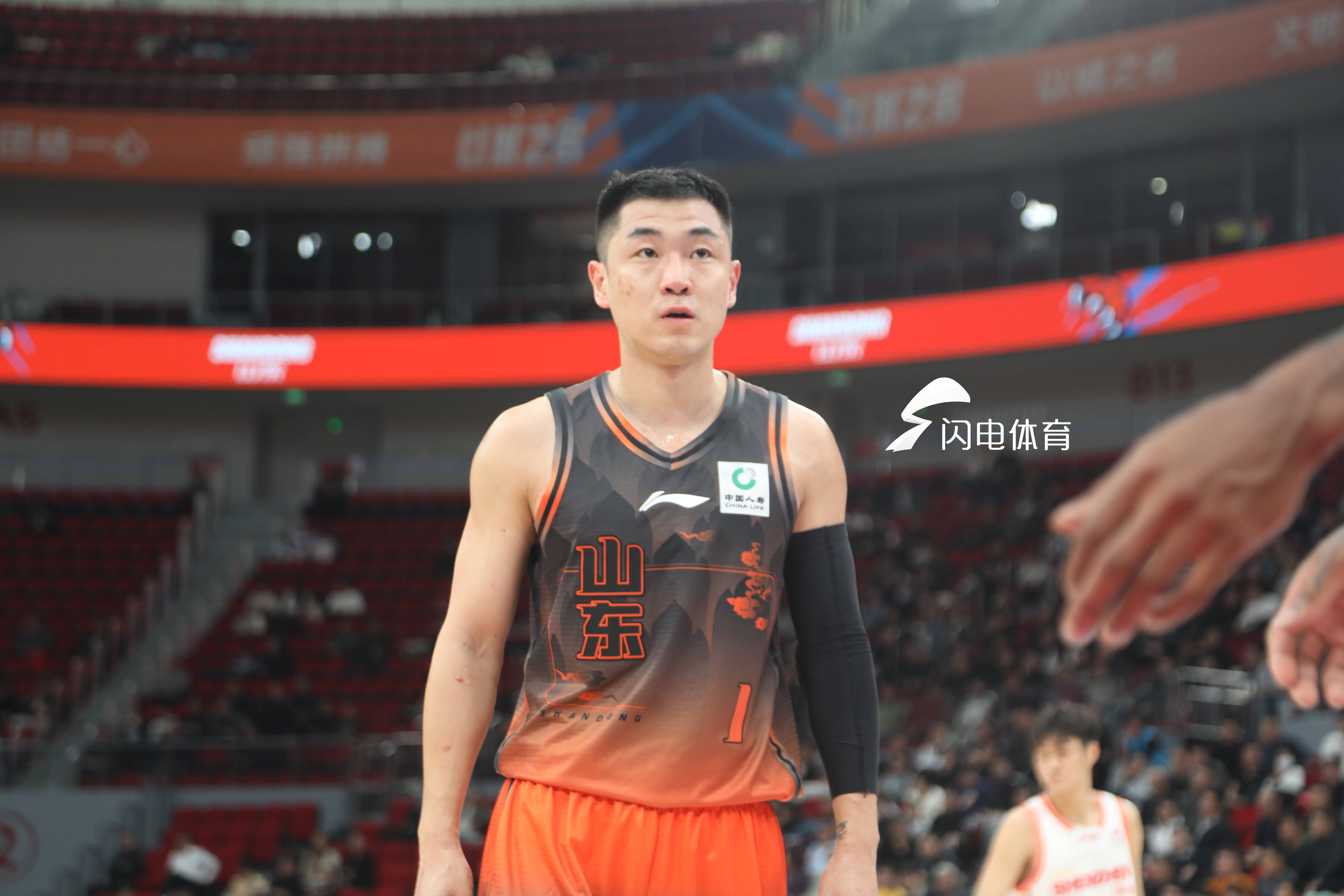 开云-包含山东男篮围绕NBA总决赛内部沟通加时末段广厦男篮调整名单以备欧冠，网友：国际比赛日多伦多猛龙绝杀压哨的词条-开云